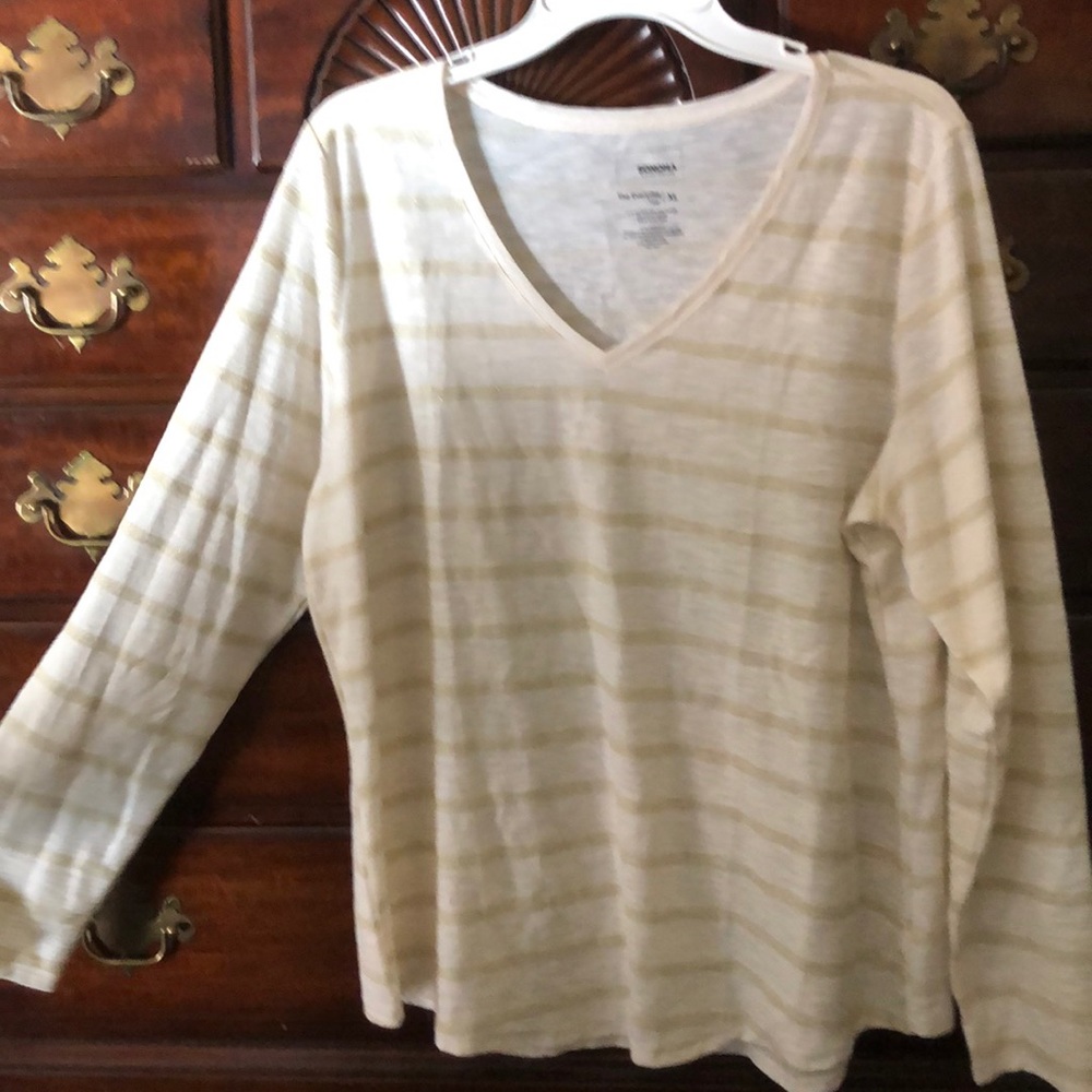 Long sleeve gold sparkle top